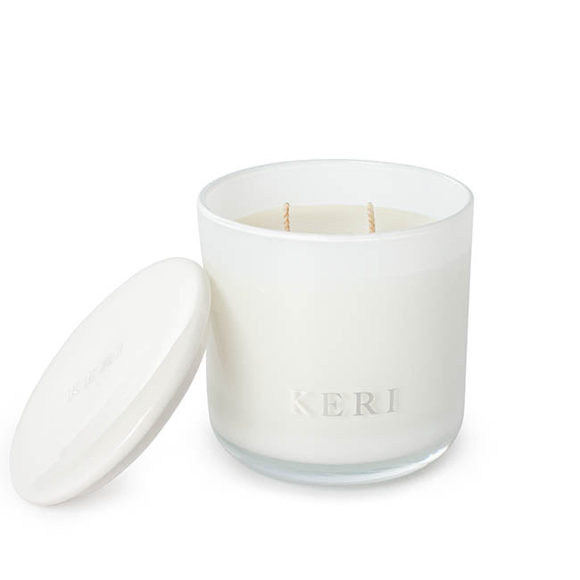 DEW OF IRIS CANDLE