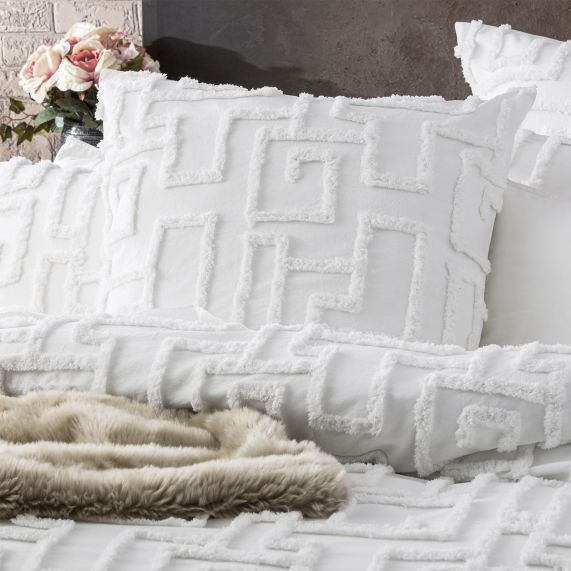 Riley Vintage Washed Cotton Chenille Tufted Quilt Cover Set White [SZ:Double]