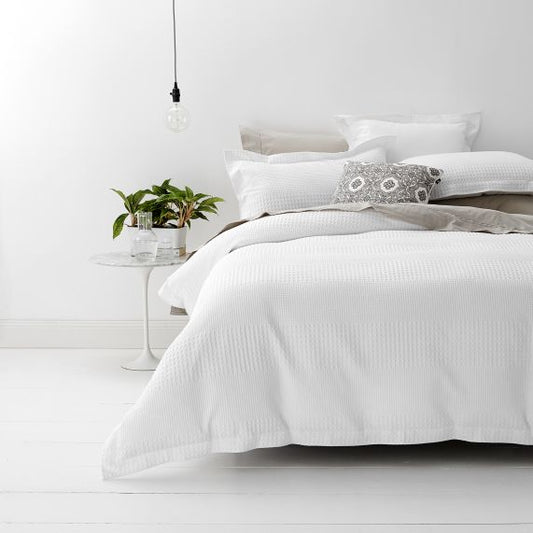 Renee Taylor Elegance Waffle COTTON Jacquard White [SZ:European Pillowcase]